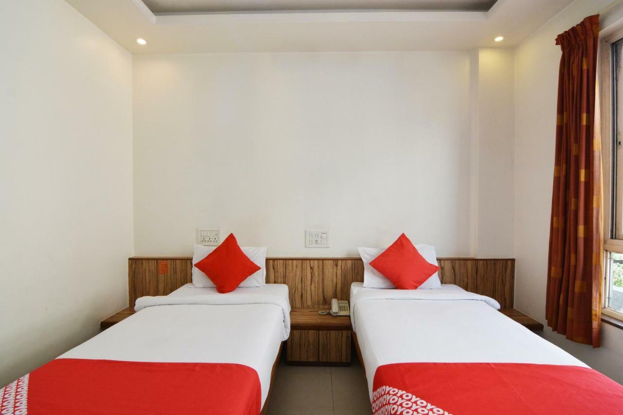 Hotel Oyo 24197 Saptaruchi Pimpri-Chinchwad Exteriér fotografie
